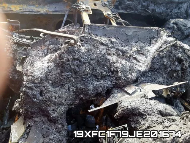 19XFC1F79JE201674 фото 9