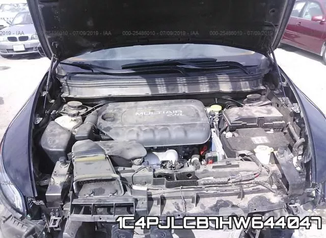 1C4PJLCB7HW644047 фото 2