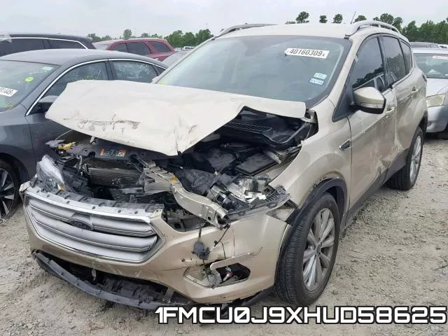 1FMCU0J9XHUD58625 фото 3