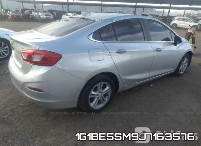 1G1BE5SM9J7163576 фото 5