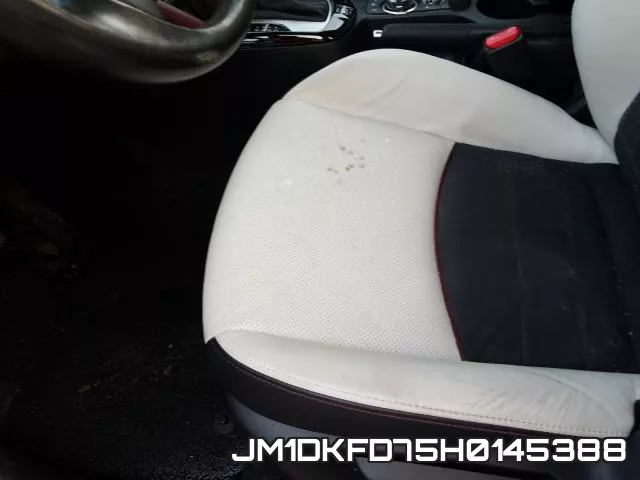 JM1DKFD75H0145388 фото 10