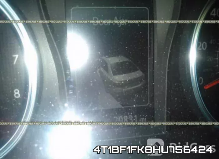 4T1BF1FK8HU756424 фото 8