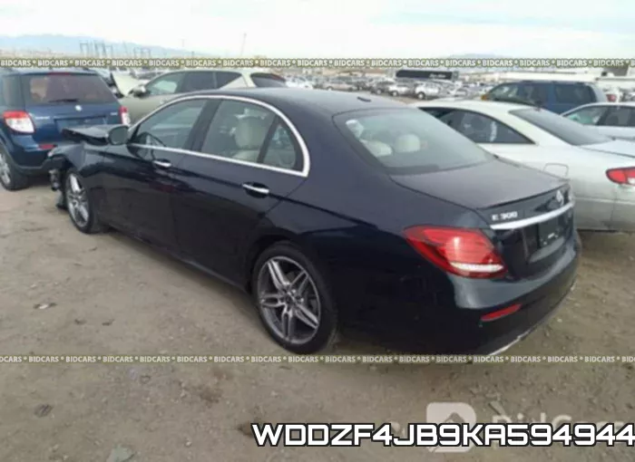 WDDZF4JB9KA594944 фото 4