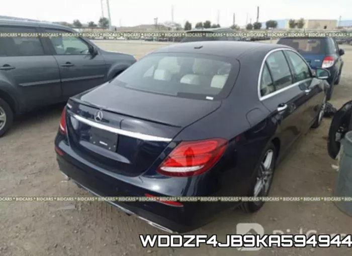 WDDZF4JB9KA594944 фото 5