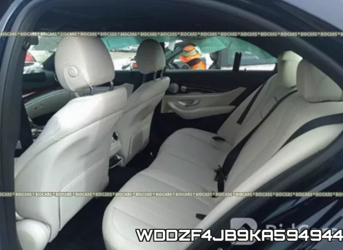 WDDZF4JB9KA594944 фото 9