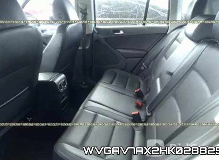 WVGAV7AX2HK028825 фото 9
