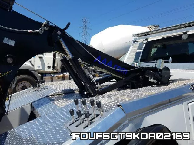 1FDUF5GT9KDA02169 фото 7