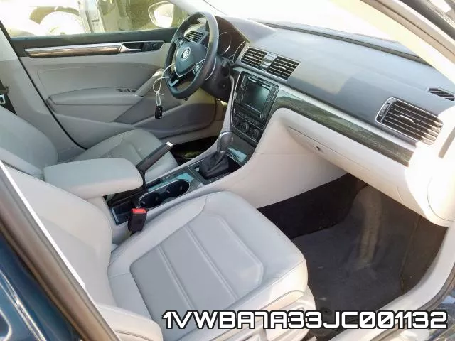 1VWBA7A33JC001132 фото 6