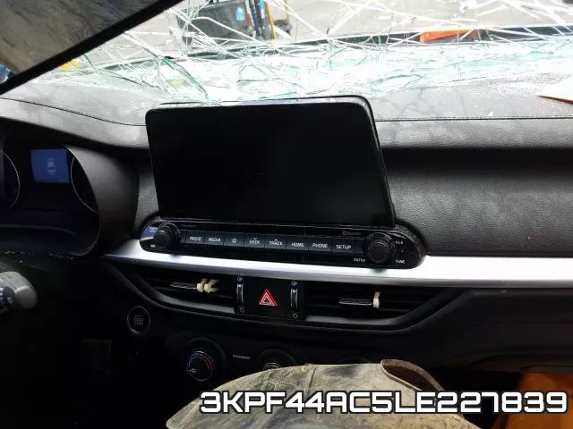 3KPF44AC5LE227839 фото 10