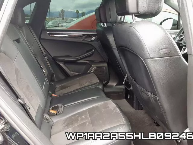WP1AA2A55HLB09246 фото 7