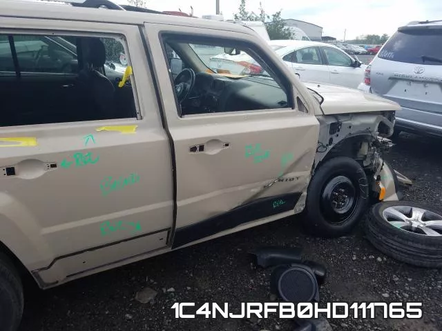 1C4NJRFB0HD111765 фото 10