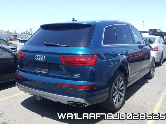 WA1LAAF78JD028525 фото 5