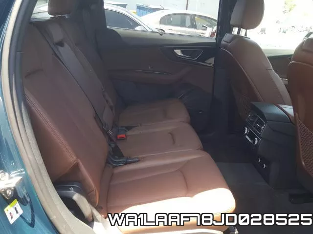 WA1LAAF78JD028525 фото 7