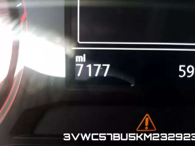 3VWC57BU5KM232923 фото 9