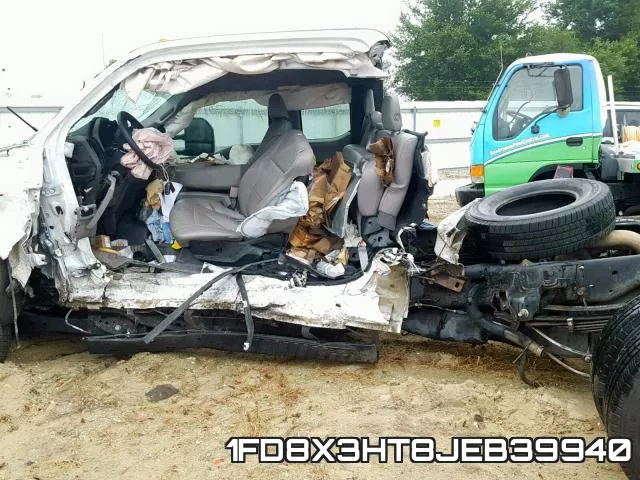 1FD8X3HT8JEB39940 фото 2