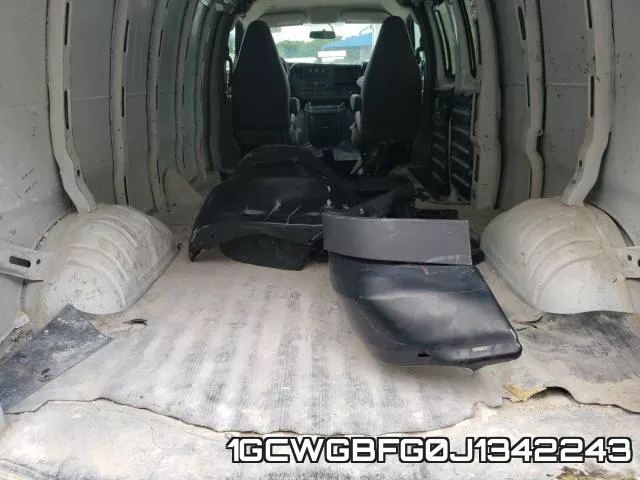 1GCWGBFG0J1342243 фото 10