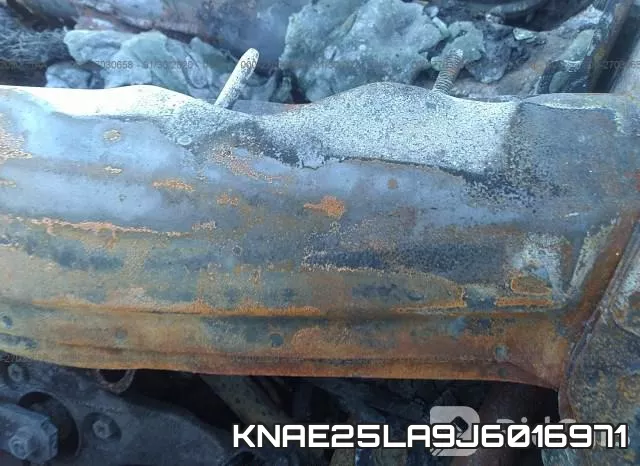 KNAE25LA9J6016971 фото 10