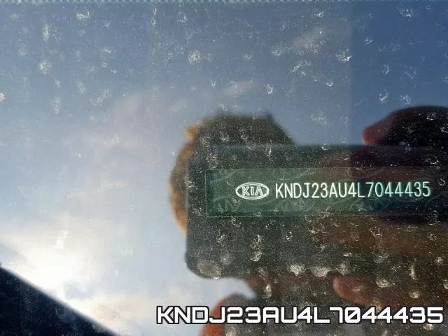 KNDJ23AU4L7044435 фото 2