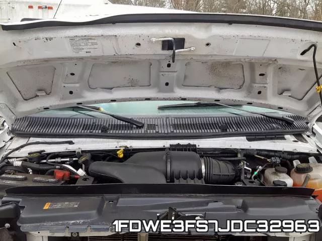 1FDWE3FS7JDC32963 фото 8