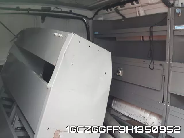1GCZGGFF9H1350952 фото 7