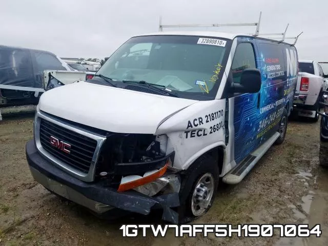 1GTW7AFF5H1907064 фото 3