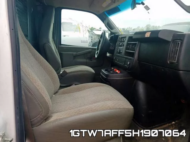 1GTW7AFF5H1907064 фото 6