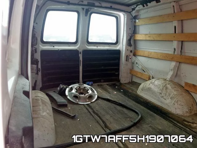 1GTW7AFF5H1907064 фото 10