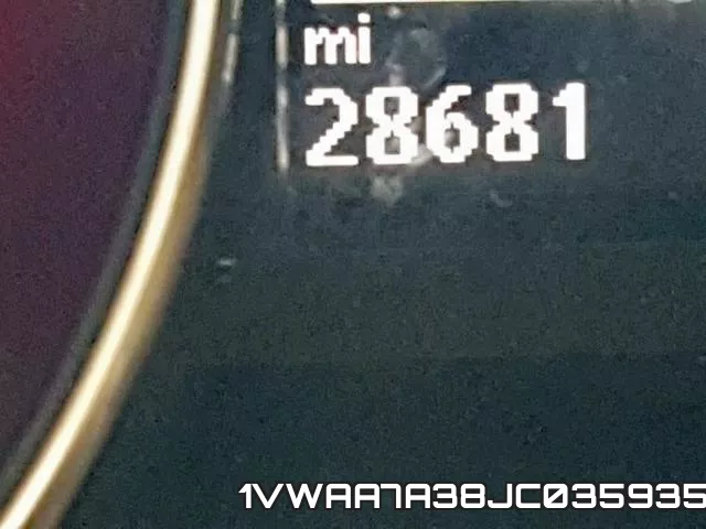 1VWAA7A38JC035935 фото 9