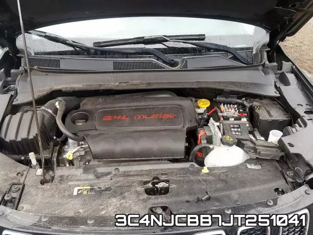 3C4NJCBB7JT251041 фото 8