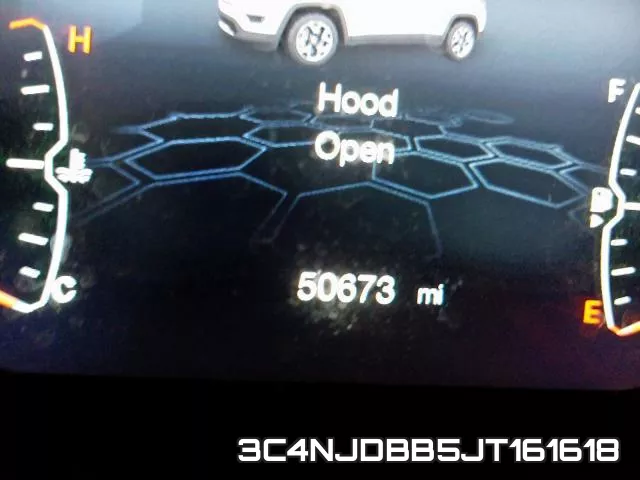 3C4NJDBB5JT161618 фото 8