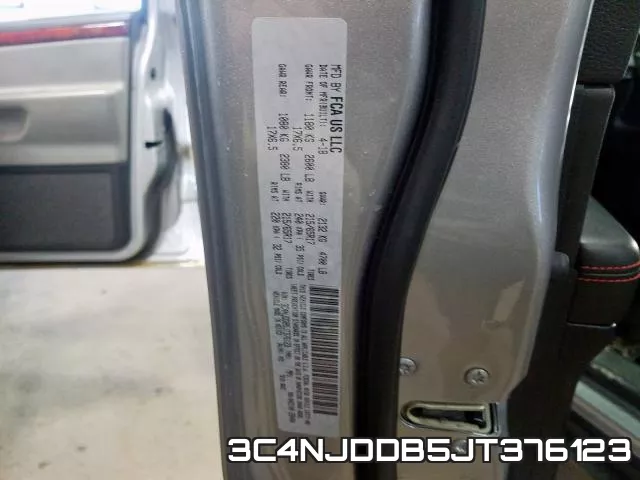 3C4NJDDB5JT376123 фото 2