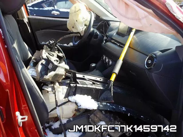 JM1DKFC77K1459742 фото 6