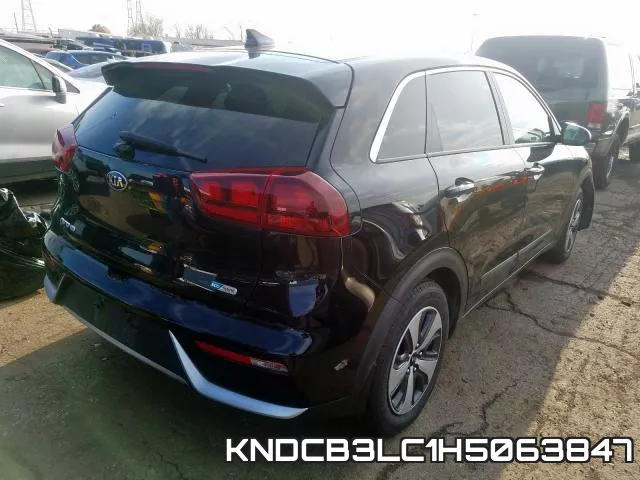 KNDCB3LC1H5063847 фото 5