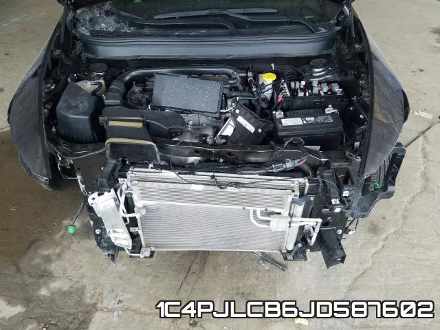 1C4PJLCB6JD587602 фото 8
