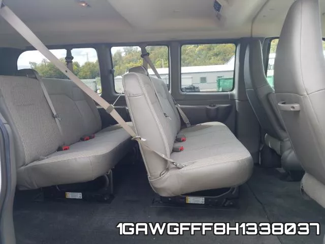 1GAWGFFF8H1338037 фото 7