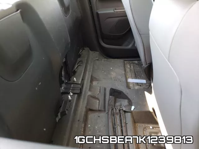 1GCHSBEA7K1239813 фото 7