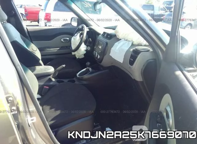 KNDJN2A25K7669070 фото 6