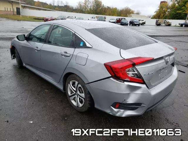19XFC2F57HE011063 фото 4
