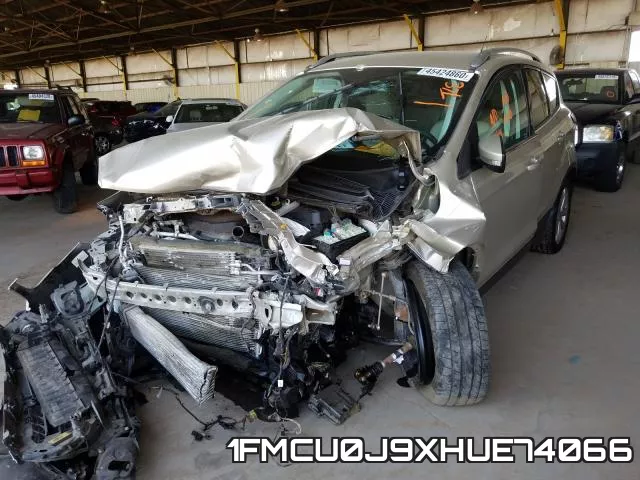 1FMCU0J9XHUE74066 фото 3