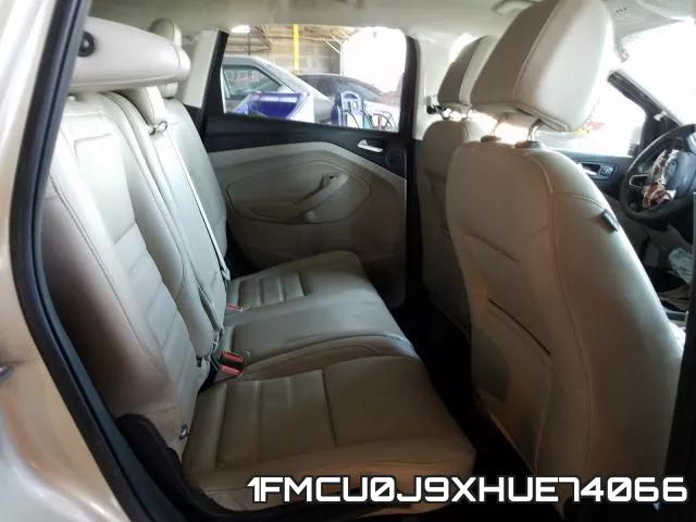 1FMCU0J9XHUE74066 фото 7