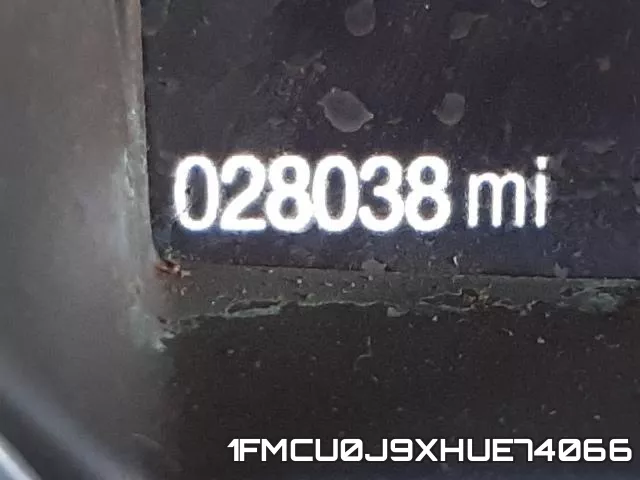 1FMCU0J9XHUE74066 фото 9