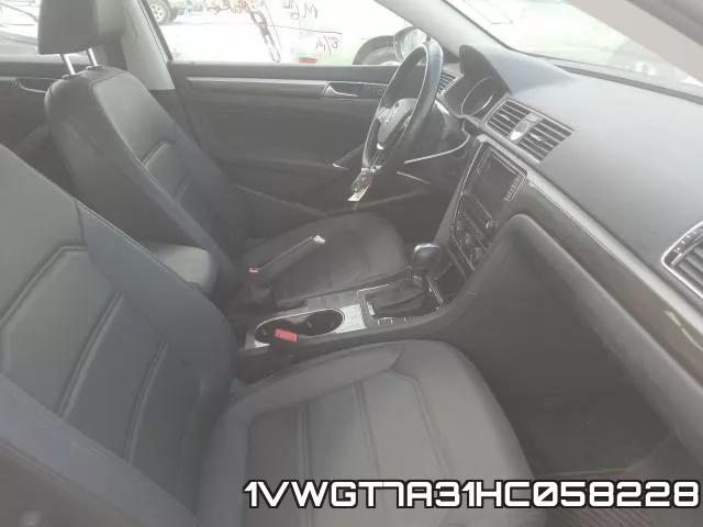 1VWGT7A31HC058228 фото 6