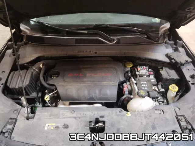 3C4NJDDB8JT442051 фото 8