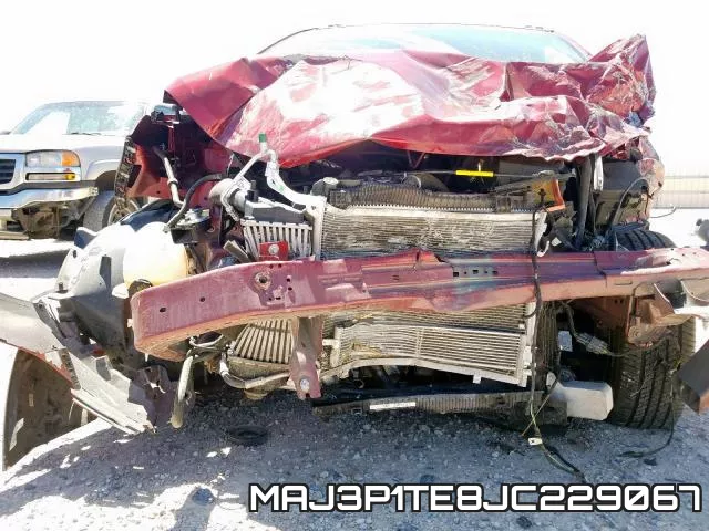 MAJ3P1TE8JC229067 фото 10