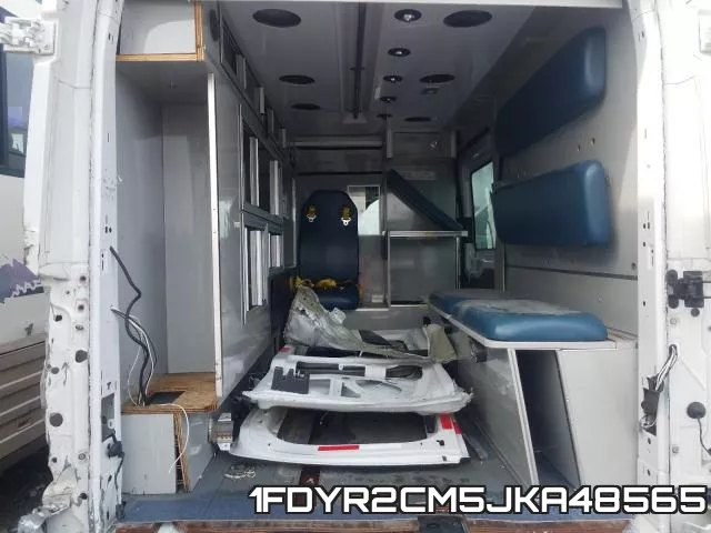 1FDYR2CM5JKA48565 фото 7