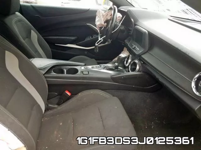 1G1FB3DS3J0125361 фото 6