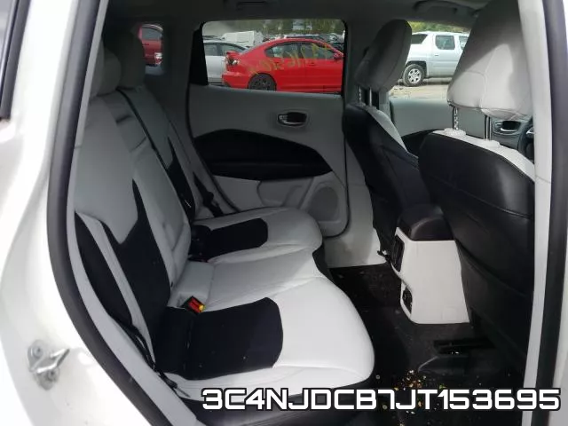 3C4NJDCB7JT153695 фото 7