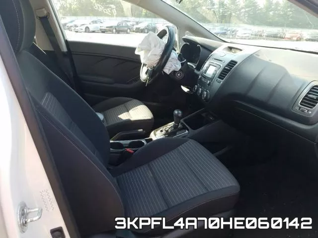 3KPFL4A70HE060142 фото 6