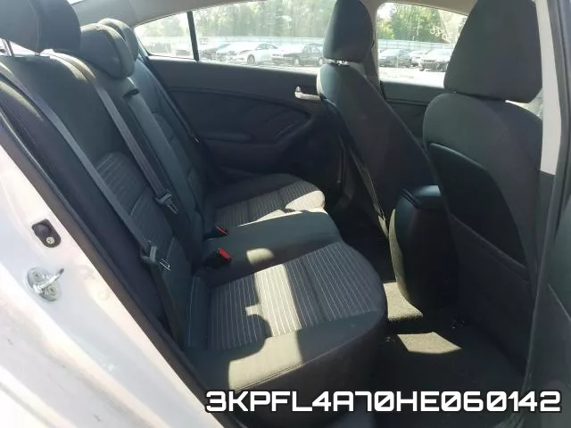 3KPFL4A70HE060142 фото 7