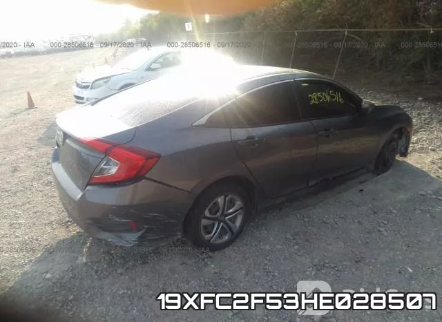 19XFC2F53HE028507 фото 5